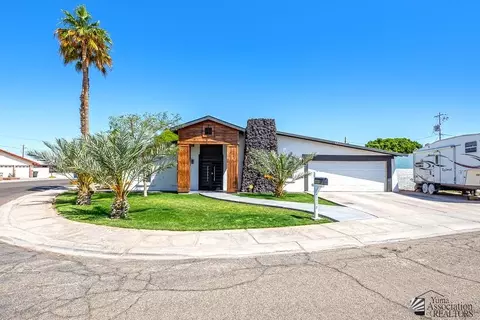 2116 E San Marcos Dr, Yuma, AZ 85365