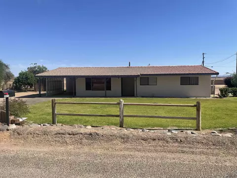 36415 E Antelope Dr, Wellton, AZ 85356