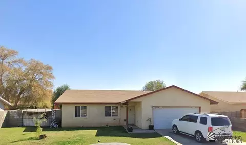 2155 S 44 Dr, Yuma, AZ 85364