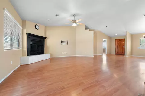 8356 E Topeka Pl, Yuma, AZ 85365 photo 6