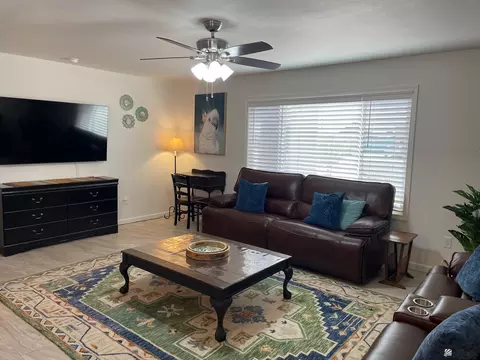 Living - 1408 E Sunset Ct, Yuma, AZ 85365 photo 3 of 4