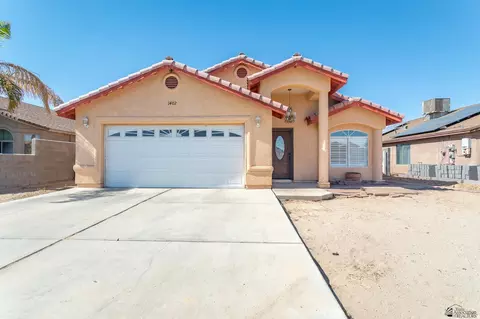 1402 E Los Olivos Dr, San Luis, AZ 85336