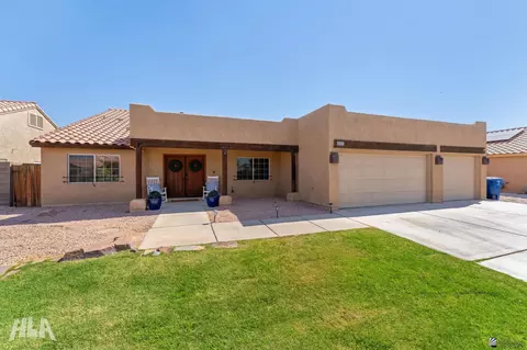 8403 E Olive Ann Ln, Yuma, AZ 85365