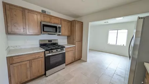 Kitchen - 275 E 26 St, Yuma, AZ 85364 photo 3 of 5