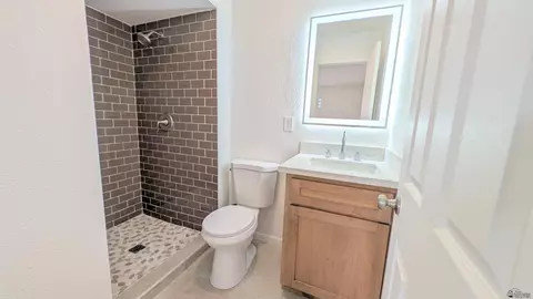 Bath - 275 E 26 St, Yuma, AZ 85364 photo 1 of 2