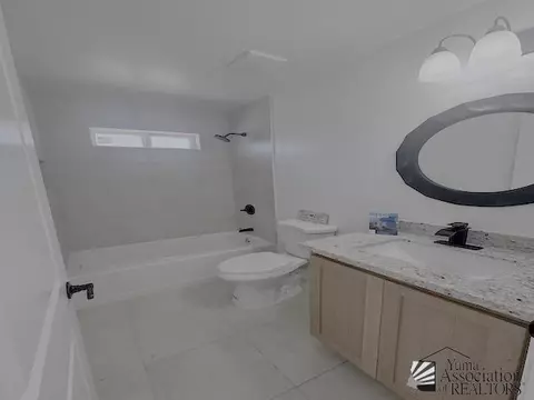 Bath - 10778 E 45 Pl, Yuma, AZ 85367 photo 1 of 4