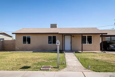 Exterior - 715 E 25 St, Yuma, AZ 85365 photo 2 of 9