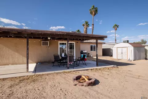 Exterior - 715 E 25 St, Yuma, AZ 85365 photo 4 of 9
