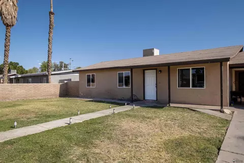 Exterior - 715 E 25 St, Yuma, AZ 85365 photo 9 of 9