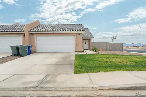 3869 S Desert Sky Dr, Yuma, AZ 85365