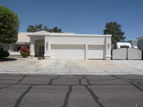 10224 S Fairway Ln, Yuma, AZ 85367