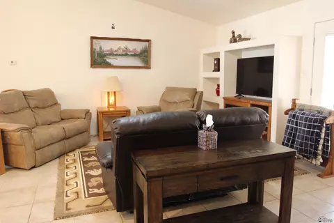 Living - 13375 E 52 St, Yuma, AZ 85367 photo 1 of 2
