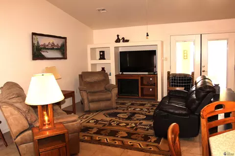 Living - 13375 E 52 St, Yuma, AZ 85367 photo 2 of 2