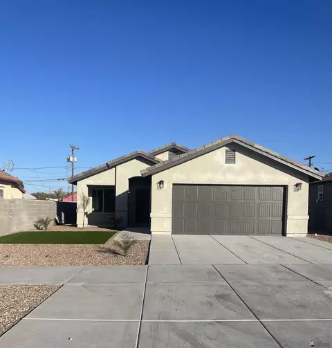 369 S 7 Ave, Yuma, AZ 85364