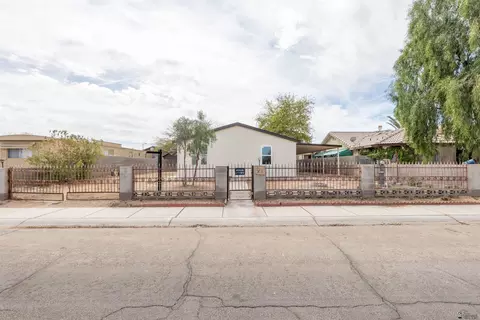 1587 E San Luis Ln, San Luis, AZ 85336