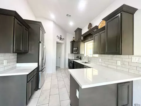 8756 E 41 St, Yuma, AZ 85365 photo 6