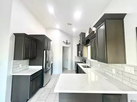 8756 E 41 St, Yuma, AZ 85365 photo 11
