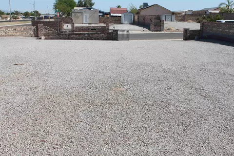 9543 E 35 Pl, Yuma, AZ 85365 photo 2