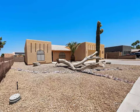 Exterior - 11212 E 37 Ln, Yuma, AZ 85367 photo 6 of 10