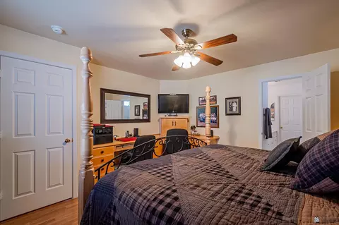 Bedroom - 10222 E 37 Pl, Yuma, AZ 85365 photo 5 of 5