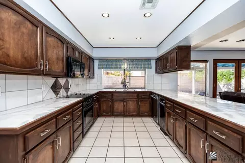 Kitchen - 2245 E 27 Way, Yuma, AZ 85365 photo 1 of 2