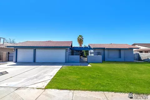 2245 E 27 Way, Yuma, AZ 85365