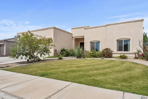 3916 S Bella Notte Dr, Yuma, AZ 85365