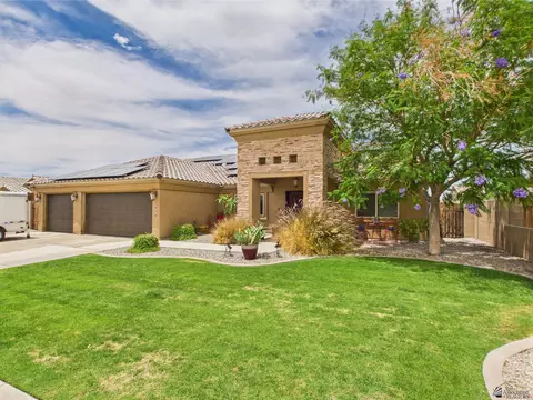 Exterior - 5936 E 39 St, Yuma, AZ 85365 photo 2 of 12