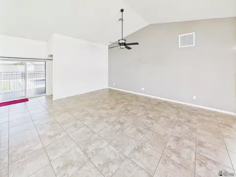 Living - 5936 E 39 St, Yuma, AZ 85365 photo 2 of 3