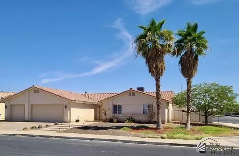 6311 E 42 St, Yuma, AZ 85365 photo 2