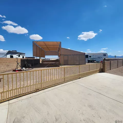 29755 Diamondback Dr, Wellton, AZ 85356