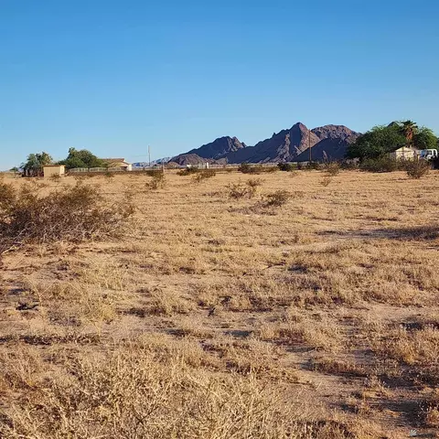 55-004 Emerald Dr, Wellton, AZ 85356