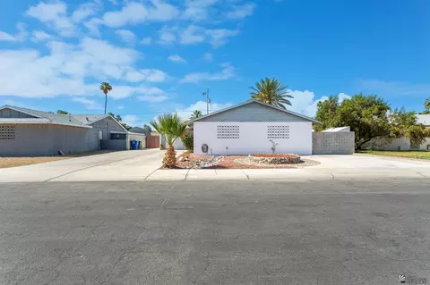 541 E Hacienda Dr, Yuma, AZ 85365