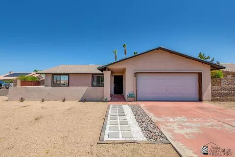 Exterior - 12336 E Del Verde Dr, Yuma, AZ 85367 photo 2 of 11