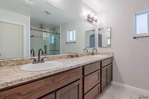 Bath - 7904 E 43 St, Yuma, AZ 85365 photo 1 of 5