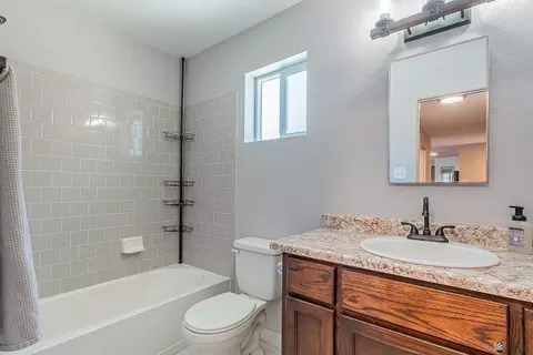 Bath - 7904 E 43 St, Yuma, AZ 85365 photo 5 of 5