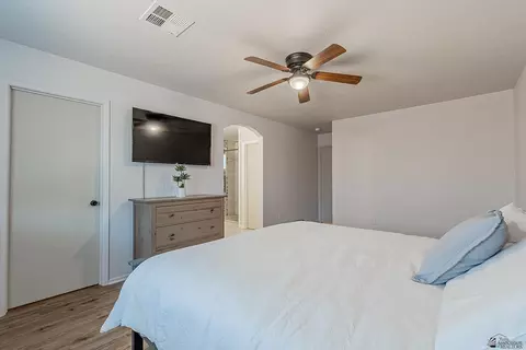 Bedroom - 7904 E 43 St, Yuma, AZ 85365 photo 2 of 8