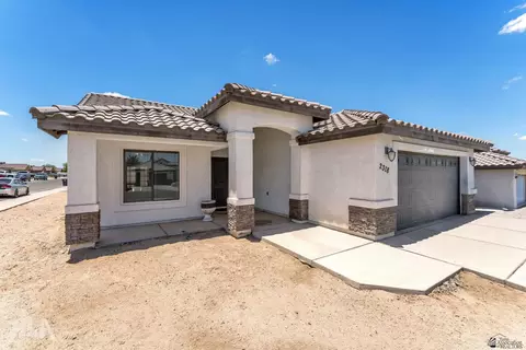 2318 N Marquez Ave, San Luis, AZ 85336