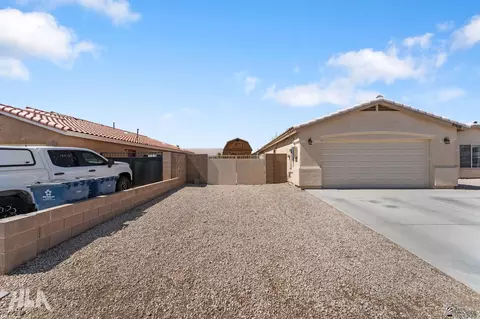 Exterior - 10616 E 38 Ln, Yuma, AZ 85365 photo 9 of 11
