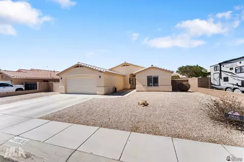 Exterior - 10616 E 38 Ln, Yuma, AZ 85365 photo 10 of 11