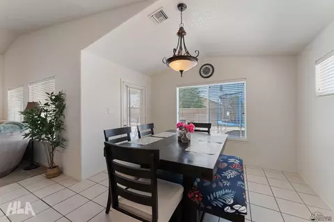 Dining - 10616 E 38 Ln, Yuma, AZ 85365 photo 4 of 4
