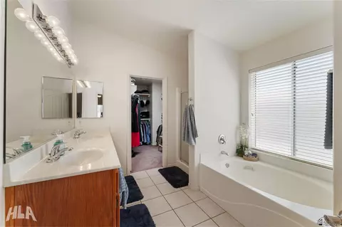 Bath - 10616 E 38 Ln, Yuma, AZ 85365 photo 2 of 4