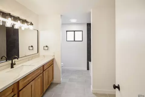 Bath - 3449 E Seca Ln, Yuma, AZ 85365 photo 2 of 4