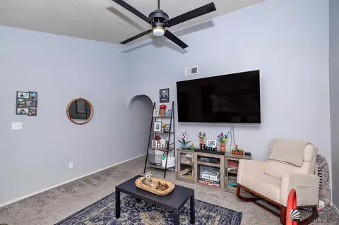 543 E 25 St, Yuma, AZ 85365 photo 4