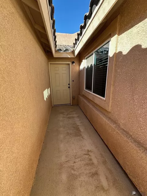 Entry Way - 7298 E 39 Pl, Yuma, AZ 85365 photo 3 of 3