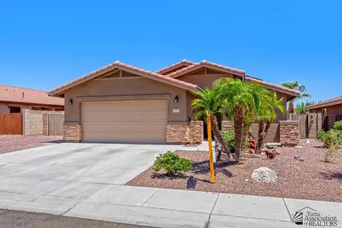 13734 E 45 Dr, Yuma, AZ 85367