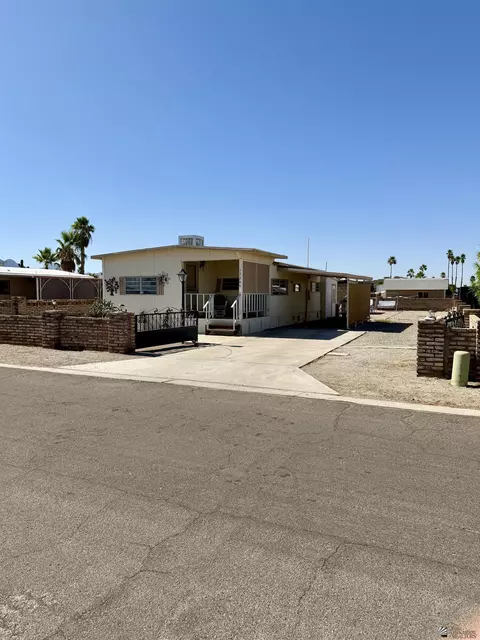 13245 E 42 Dr, Yuma, AZ 85367