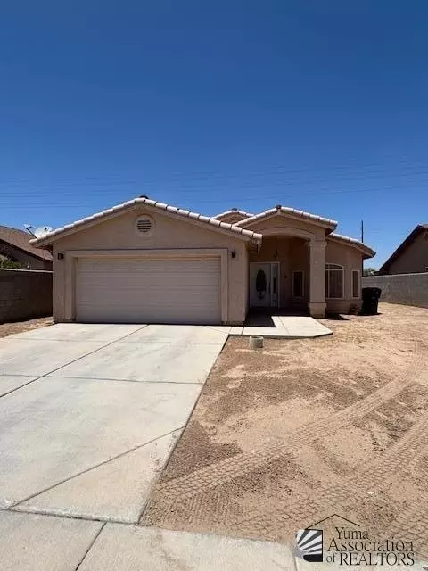 2078 E Mendez St, San Luis, AZ 85349