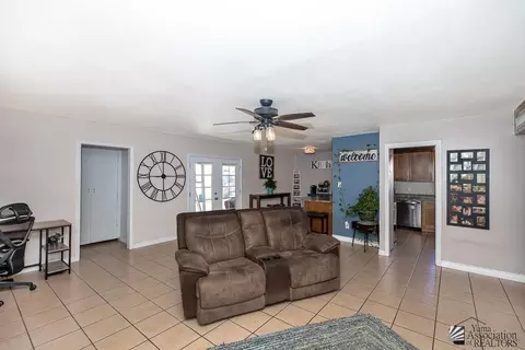 Living - 285 E 26 St, Yuma, AZ 85364 photo 1 of 2