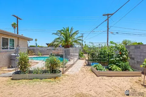 Exterior - 285 E 26 St, Yuma, AZ 85364 photo 5 of 11